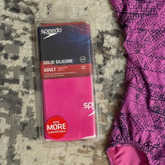 Speedo swimsuit 🩱 and cap women size 6/32/M both items are new with tags - Picture 7 of 8